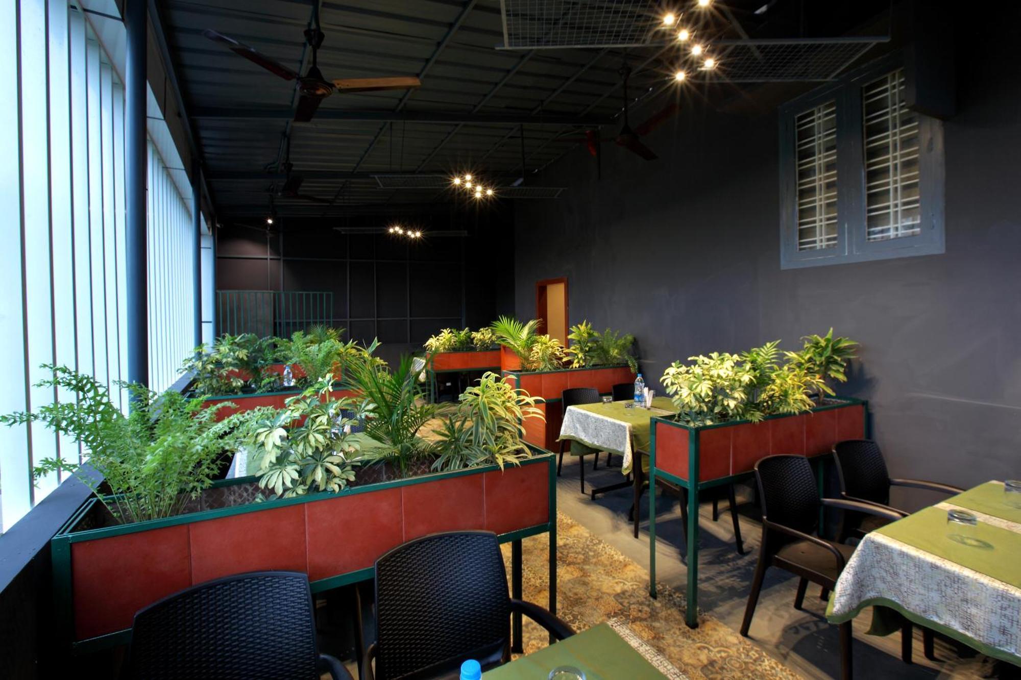 Park Residency Koothattukulam Kuttattukulam ภายนอก รูปภาพ
