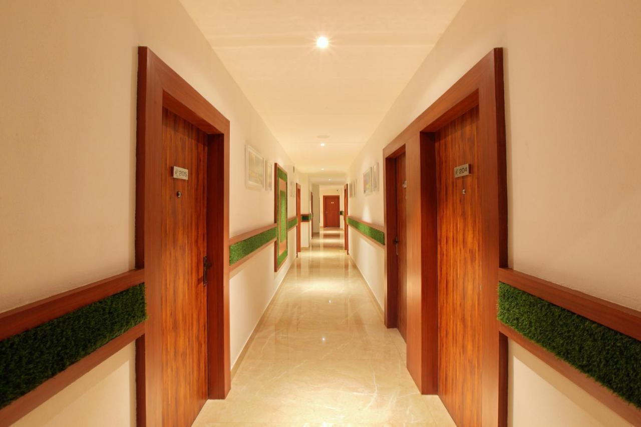 Park Residency Koothattukulam Kuttattukulam ภายนอก รูปภาพ